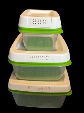 Rubbermaid FreshWorks Produce Saver Storage Containers keep food fresh longer